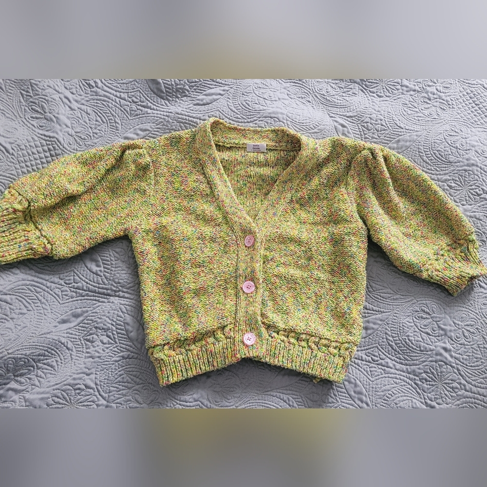 Gorgeous Aritzia Little Moon Yellow-Green Cardigan